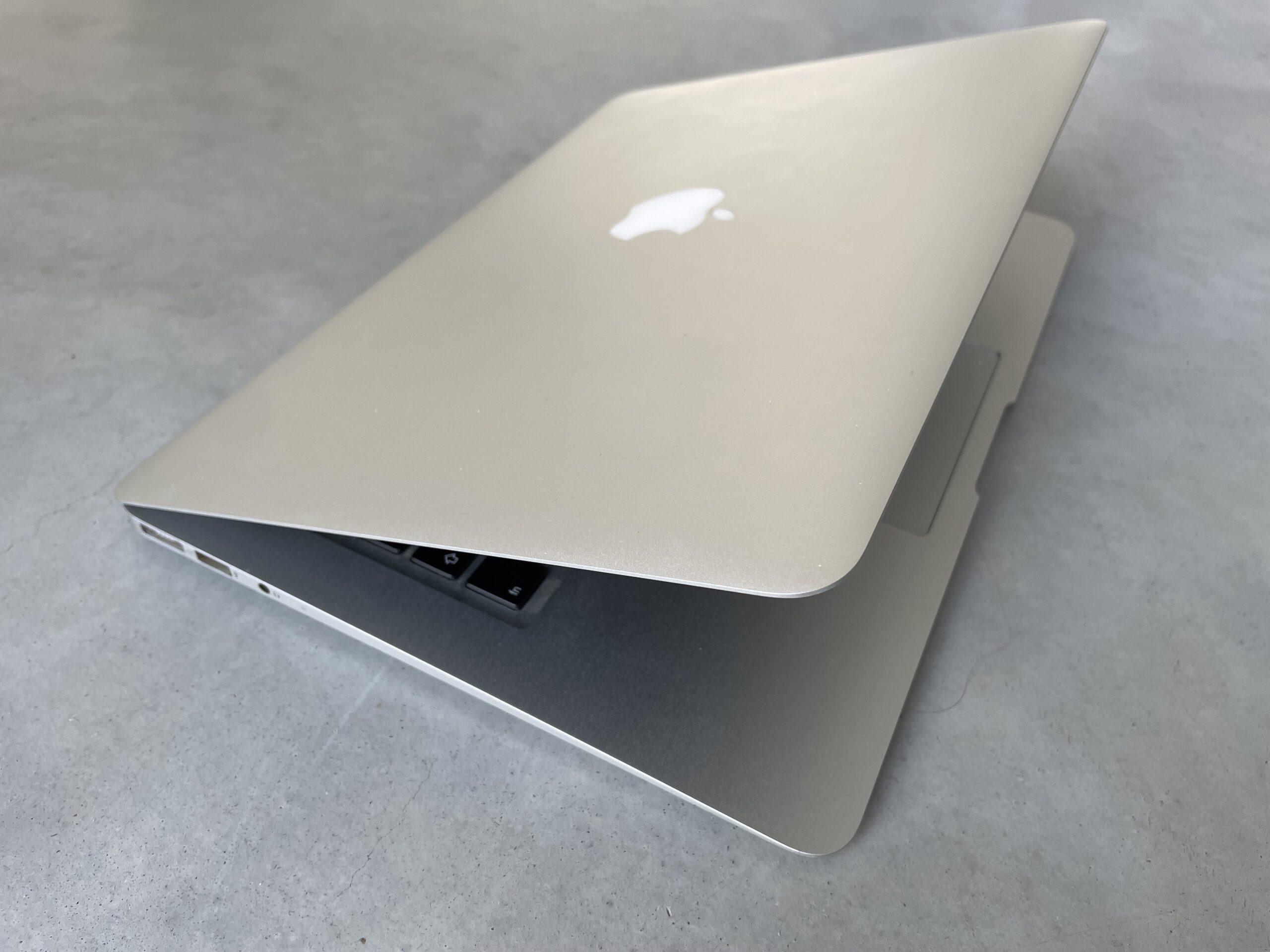 MacBook Air i5 1.8 GHz – SSD 256Go – acheté 01/2014