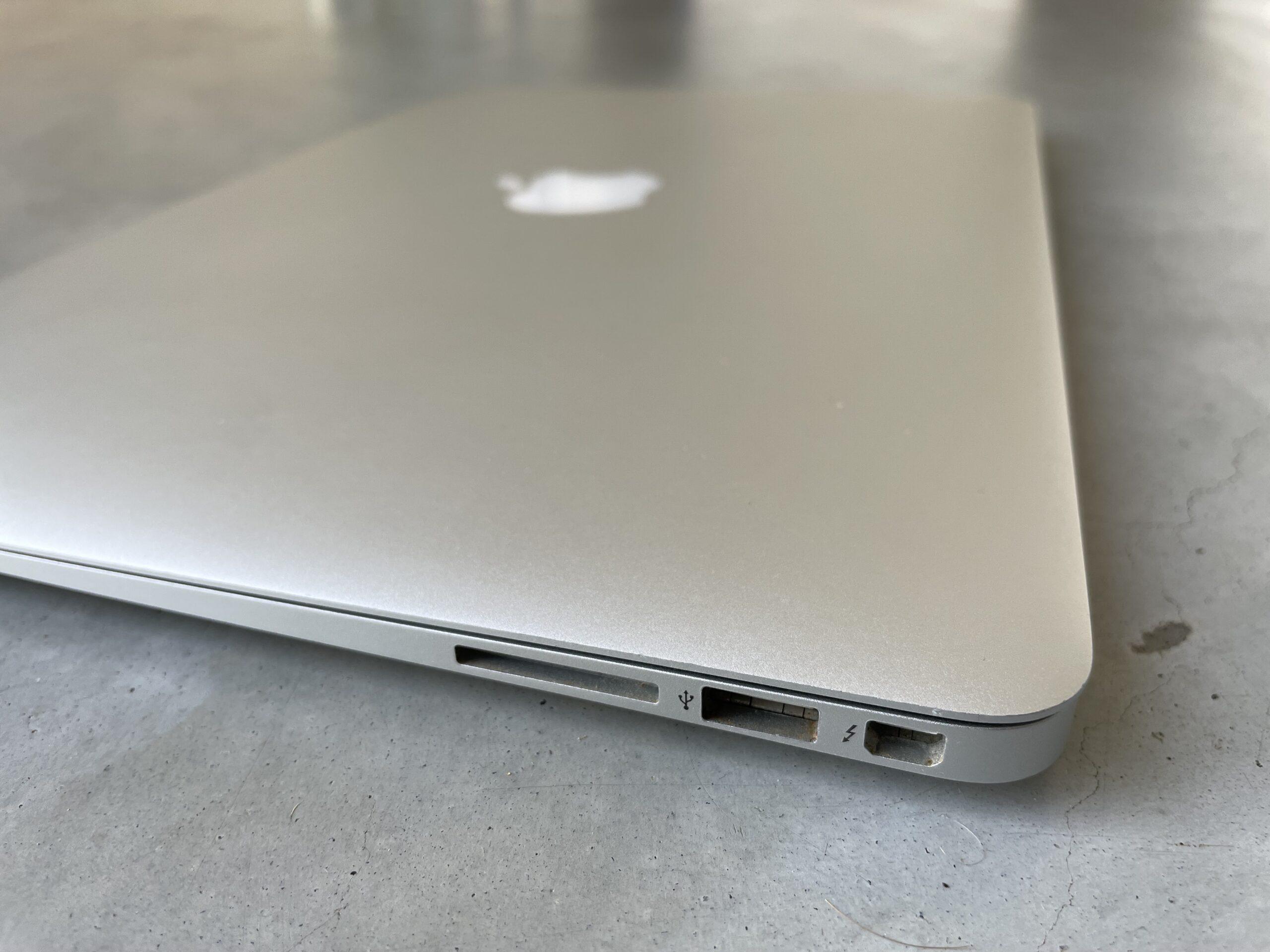 MacBook Air i5 1.8 GHz – SSD 256Go – acheté 01/2014