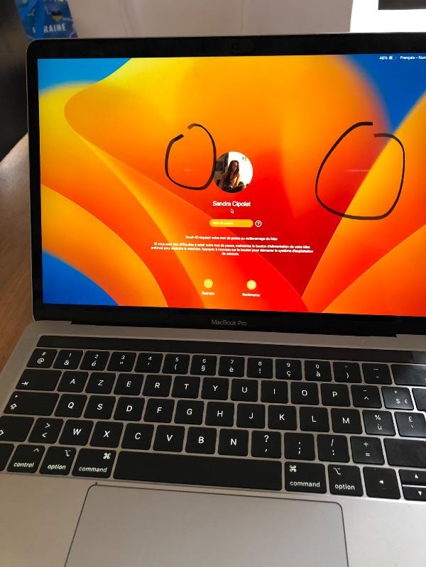 MacBook Pro 13" (2019) 8GO 2 thunderbolt 3 ports / 1.4 GHz Intel core i5 quatre cœurs