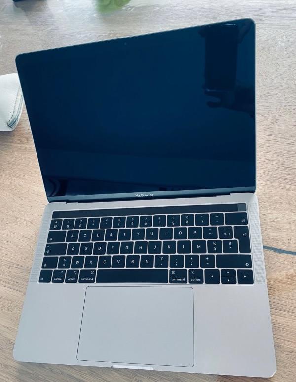 MacBook Pro Touch Bar 2018 -13 pouces