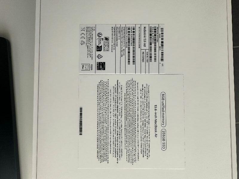 MacBook Air M2 Minuit