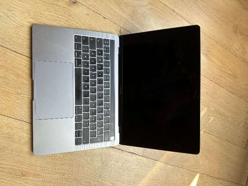 Macbook Pro 13\'\' 3,5 GHz Intel Core i7 / 1 To