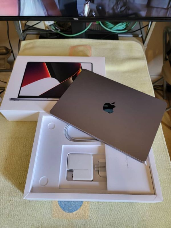 MacBook Pro 14 M1 Max